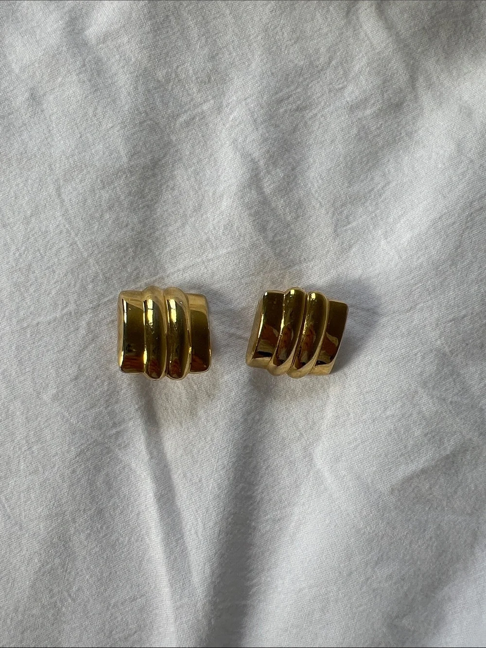 Gold-Tone Wave Clip-On Earrings - Women Jewelry - Picture 1 of 2
